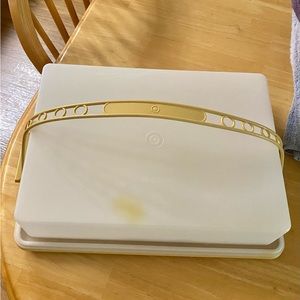 Tupperware Harvest Gold Cake Carrier
